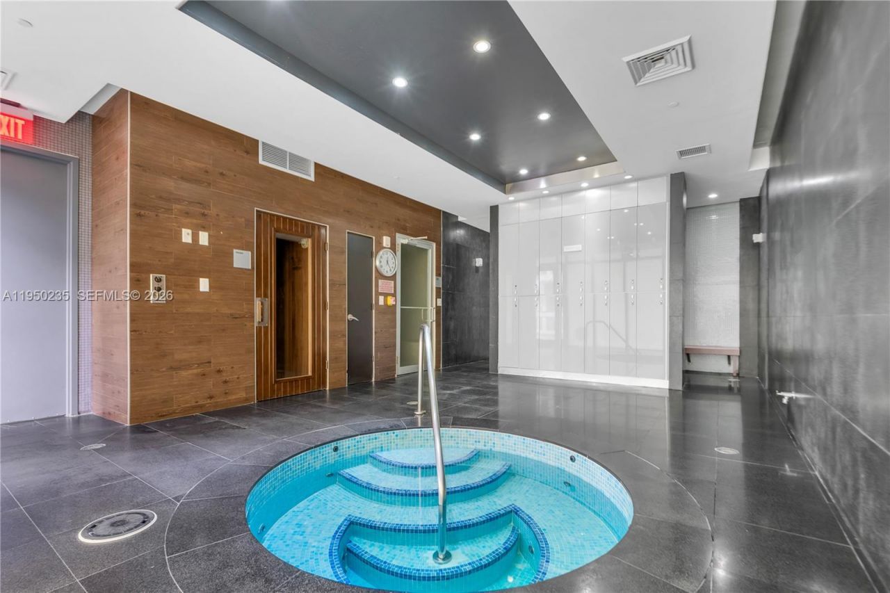 500 Brickell Ave, Unit 2203, Miami, FL 33131 Photo