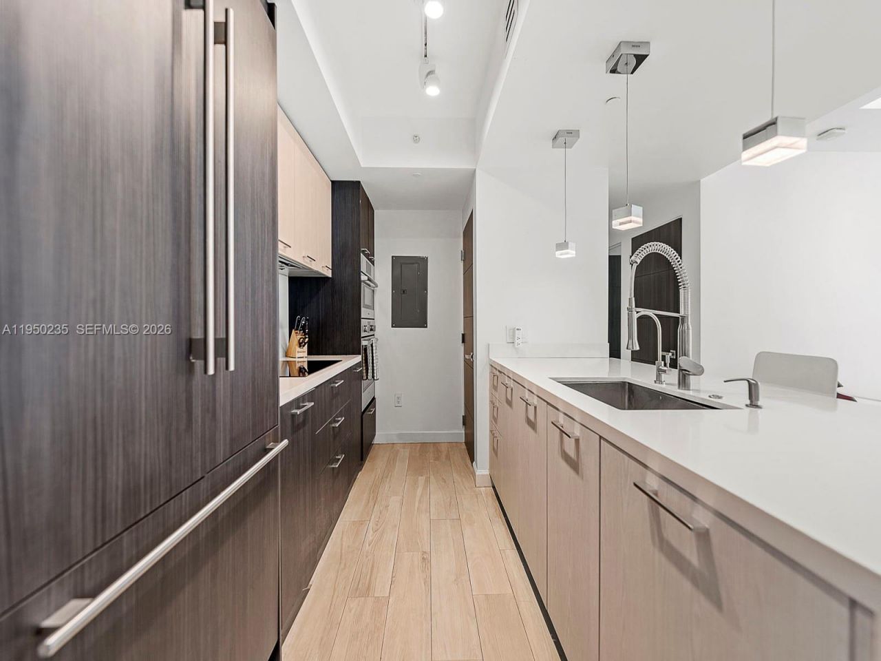 500 Brickell Ave , Unit 2203, Miami, FL 33131 Photo