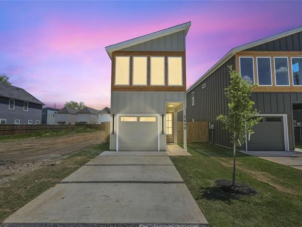 2620 Peabody Avenue, Dallas, TX 75215