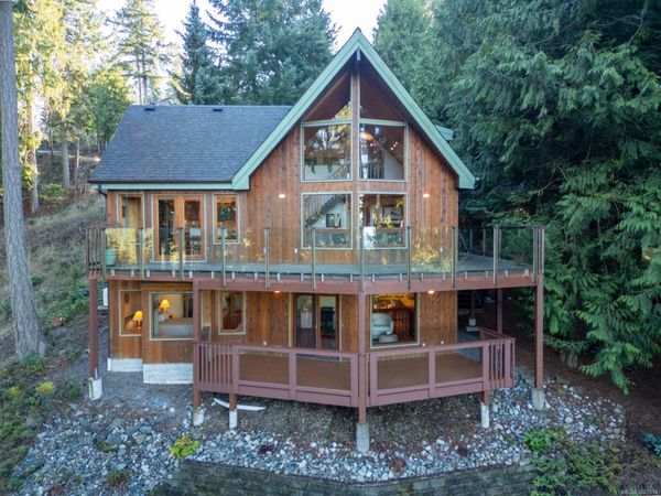2648 Galleon Way, Pender Island, BC V0N 2M2