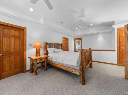 874 San Jose Avenue, South Lake Tahoe, CA 96150 Photo