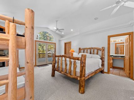 874 San Jose Avenue, South Lake Tahoe, CA 96150 Photo