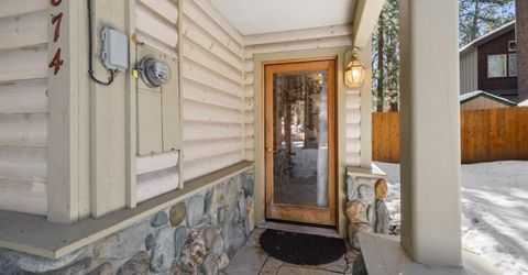 874 San Jose Avenue, South Lake Tahoe, CA 96150 Photo