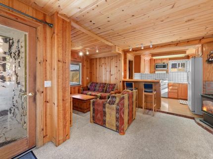 874 San Jose Avenue, South Lake Tahoe, CA 96150 Photo