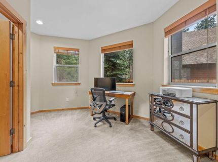 1072 Turnback Trail, South Lake Tahoe, CA 96150 Photo