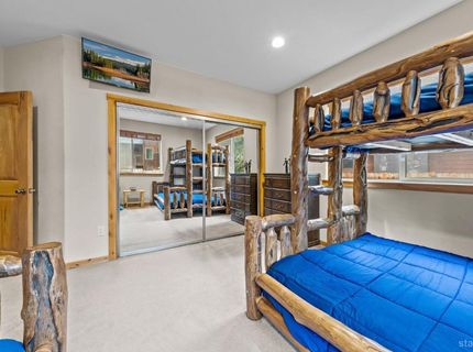 1072 Turnback Trail, South Lake Tahoe, CA 96150 Photo
