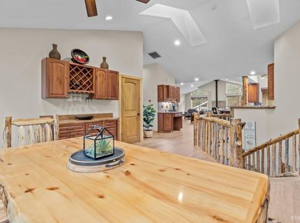 1072 Turnback Trail, South Lake Tahoe, CA 96150 Photo