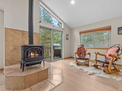 1072 Turnback Trail, South Lake Tahoe, CA 96150 Photo