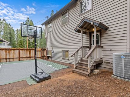 1072 Turnback Trail, South Lake Tahoe, CA 96150 Photo