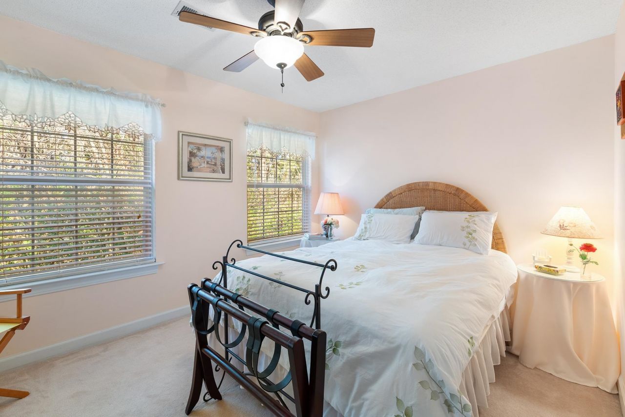 4390 Daphne Ln. Photo 19