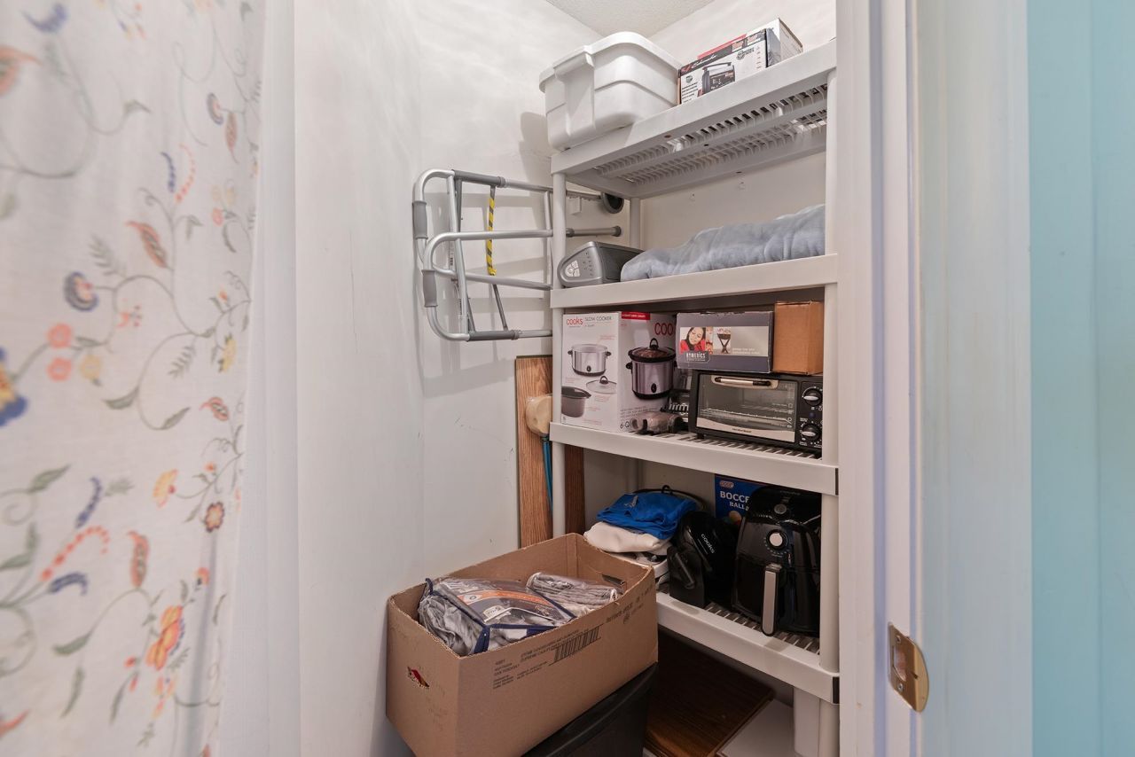 4390 Daphne Ln. Photo 30