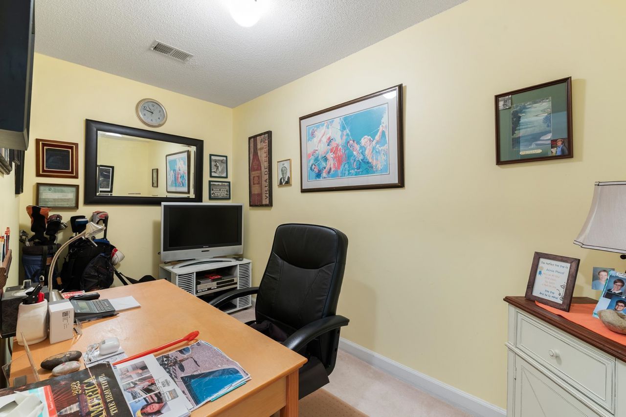 4390 Daphne Ln. Photo 31