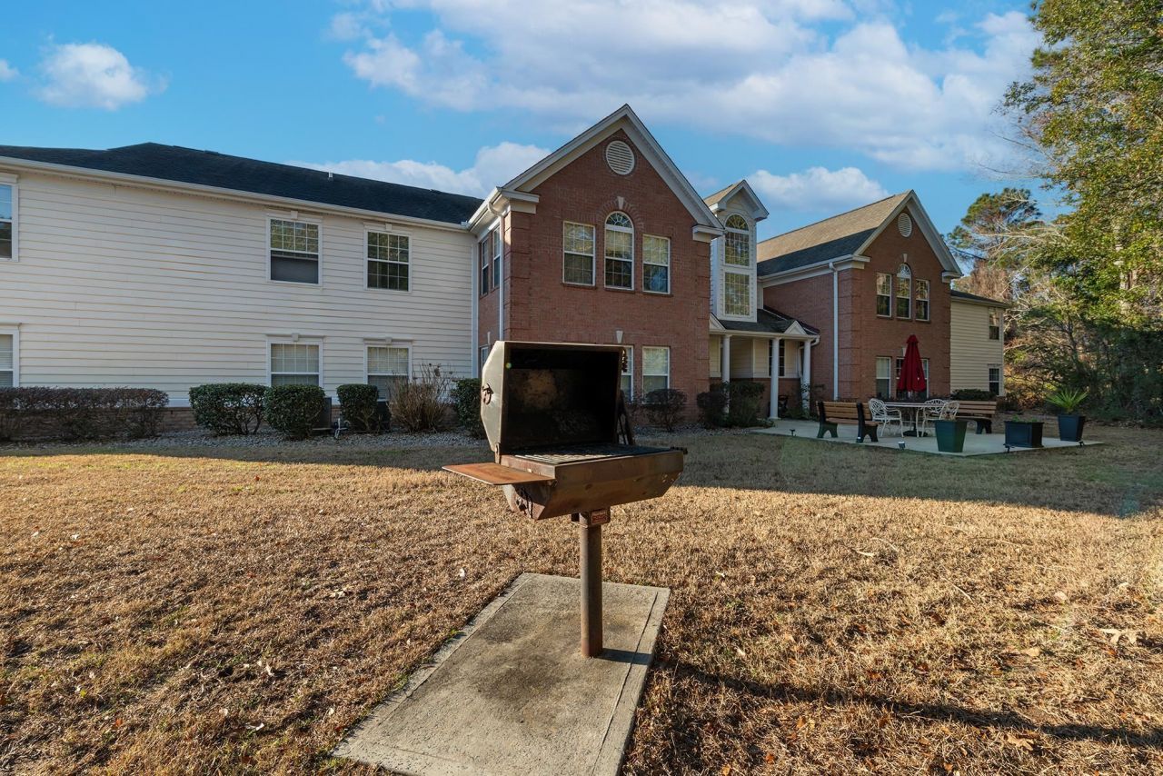 4390 Daphne Ln. Photo 5