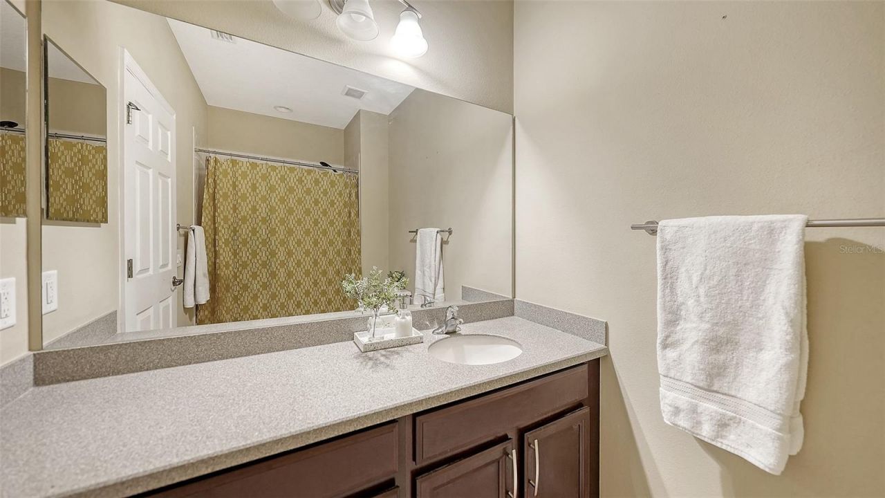 5507 Napa Drive, Sarasota, FL 34243 Photo