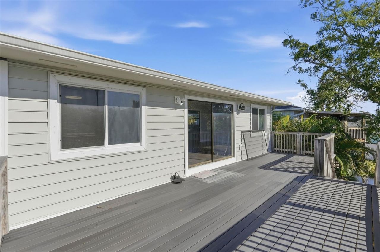 1858 Michigan Avenue Ne, Saint Petersburg, FL 33703 Photo