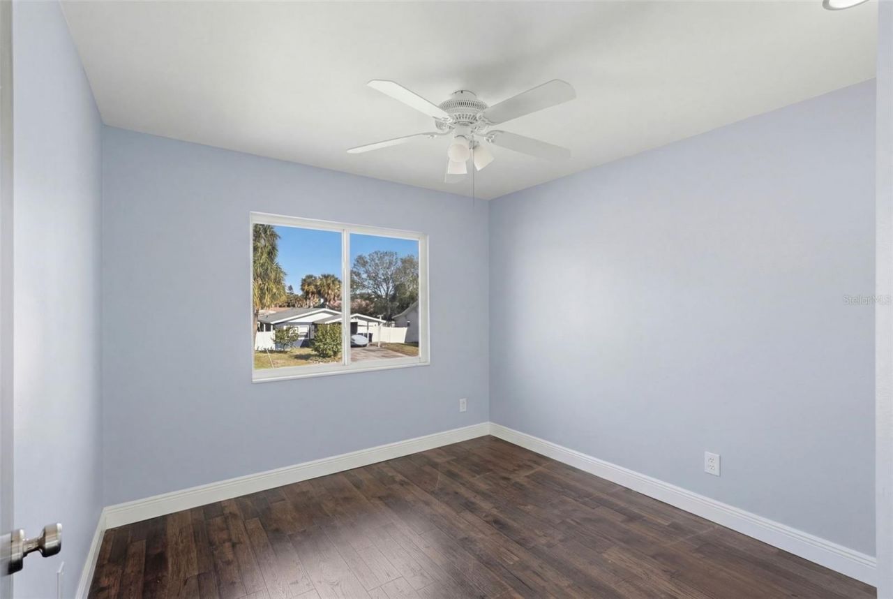 1858 Michigan Avenue Ne, Saint Petersburg, FL 33703 Photo