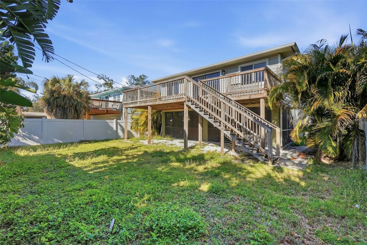 1858 Michigan Avenue Ne, Saint Petersburg, FL 33703 Photo