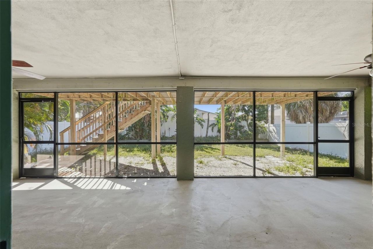 1858 Michigan Avenue Ne, Saint Petersburg, FL 33703 Photo