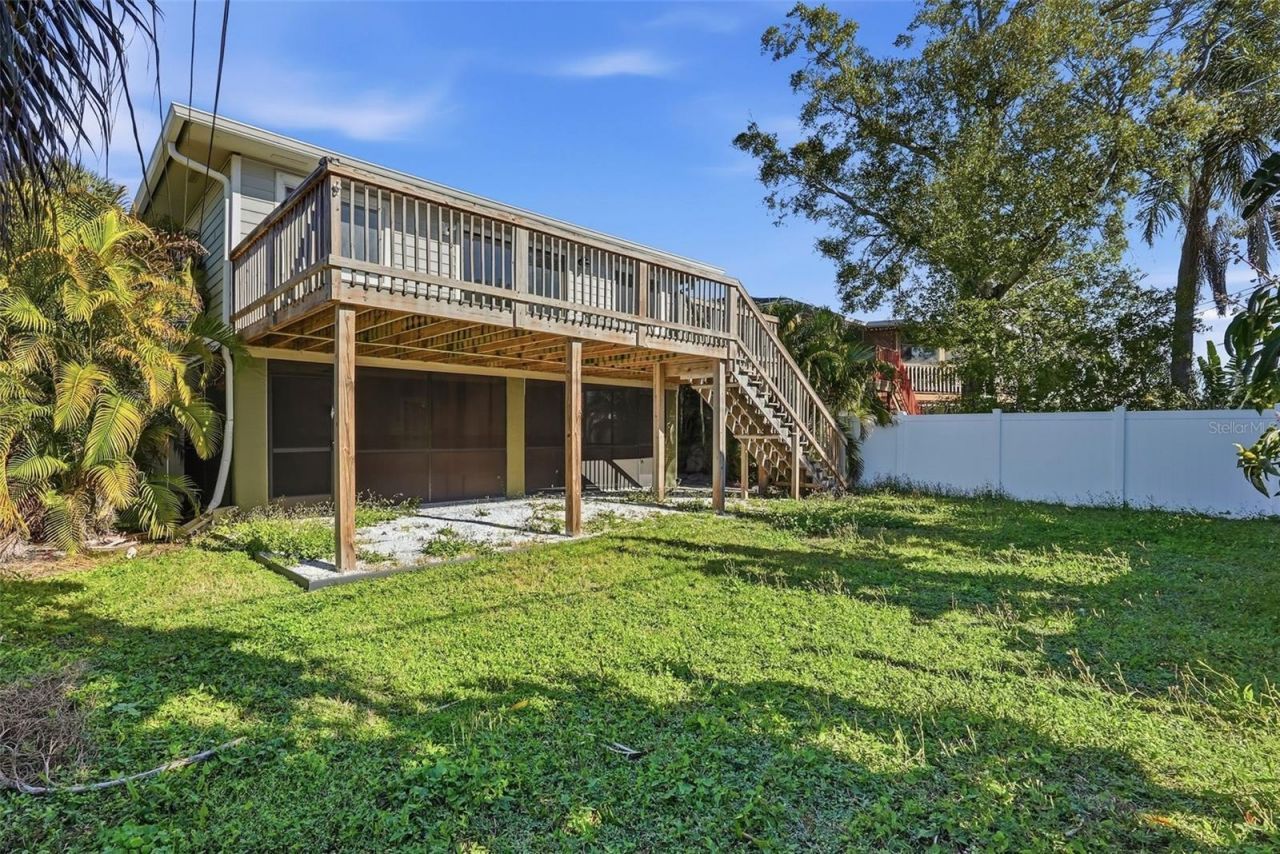 1858 Michigan Avenue Ne, Saint Petersburg, FL 33703 Photo