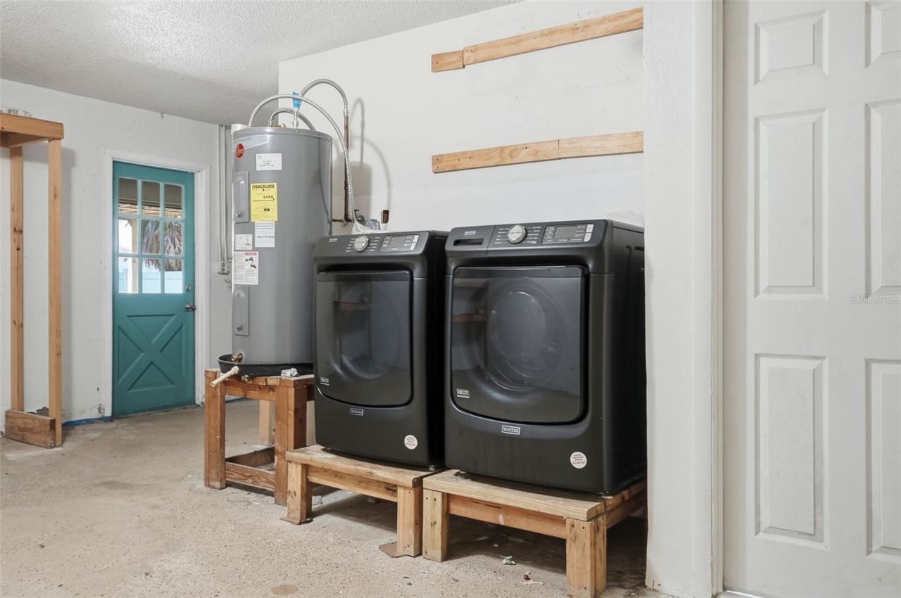 1858 Michigan Avenue Ne, Saint Petersburg, FL 33703 Photo