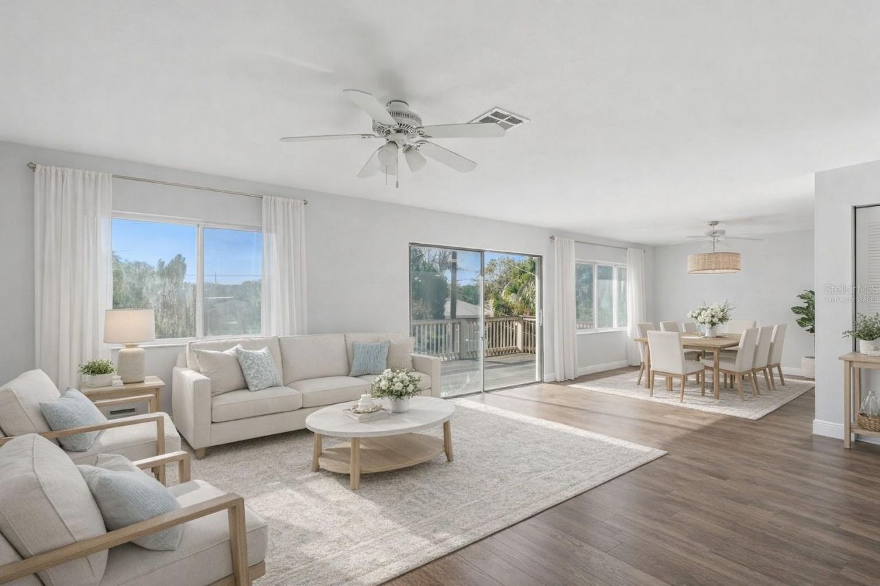 1858 Michigan Avenue Ne, Saint Petersburg, FL 33703 Photo