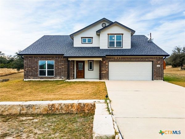 320 Sunrise Hills, Lampasas, TX 76550