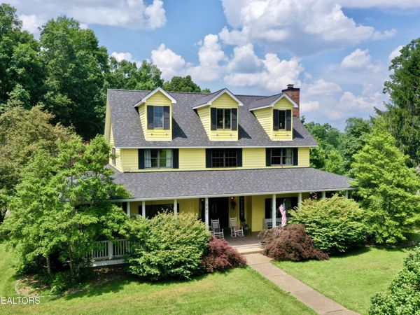 281 Red Williams Rd, Crossville, TN 38555