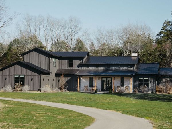 2195 Carpenter Bridge Rd, Columbia, TN 38401