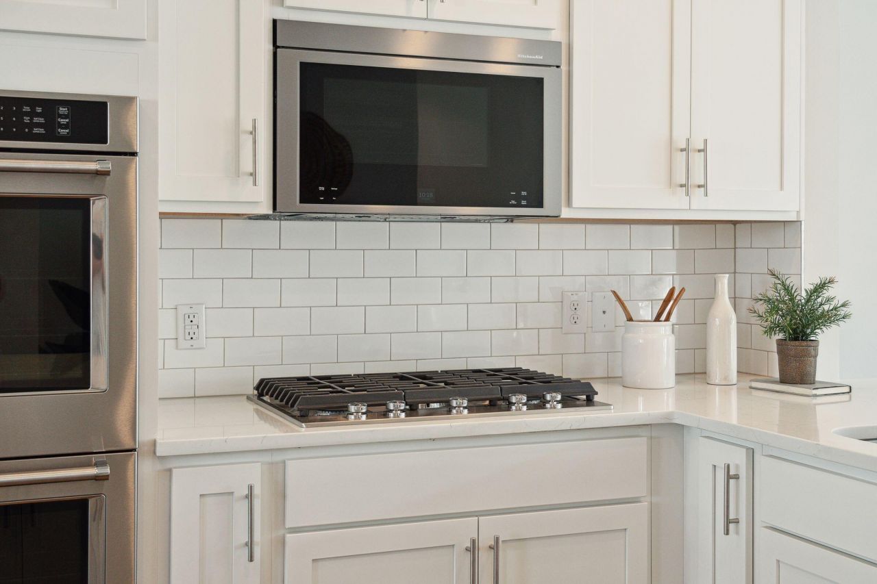 222 Swaying Pine Lane Photo 13