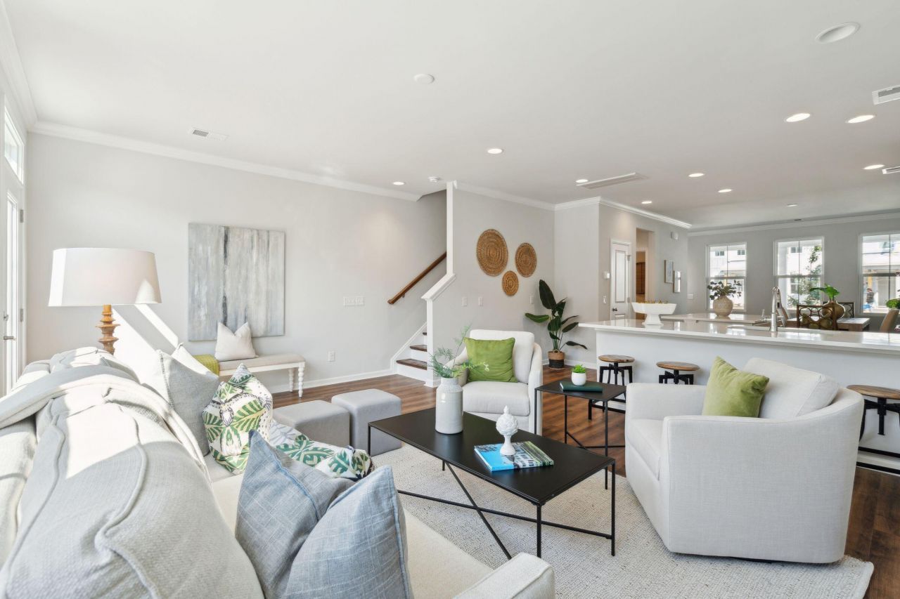 222 Swaying Pine Lane Photo 17