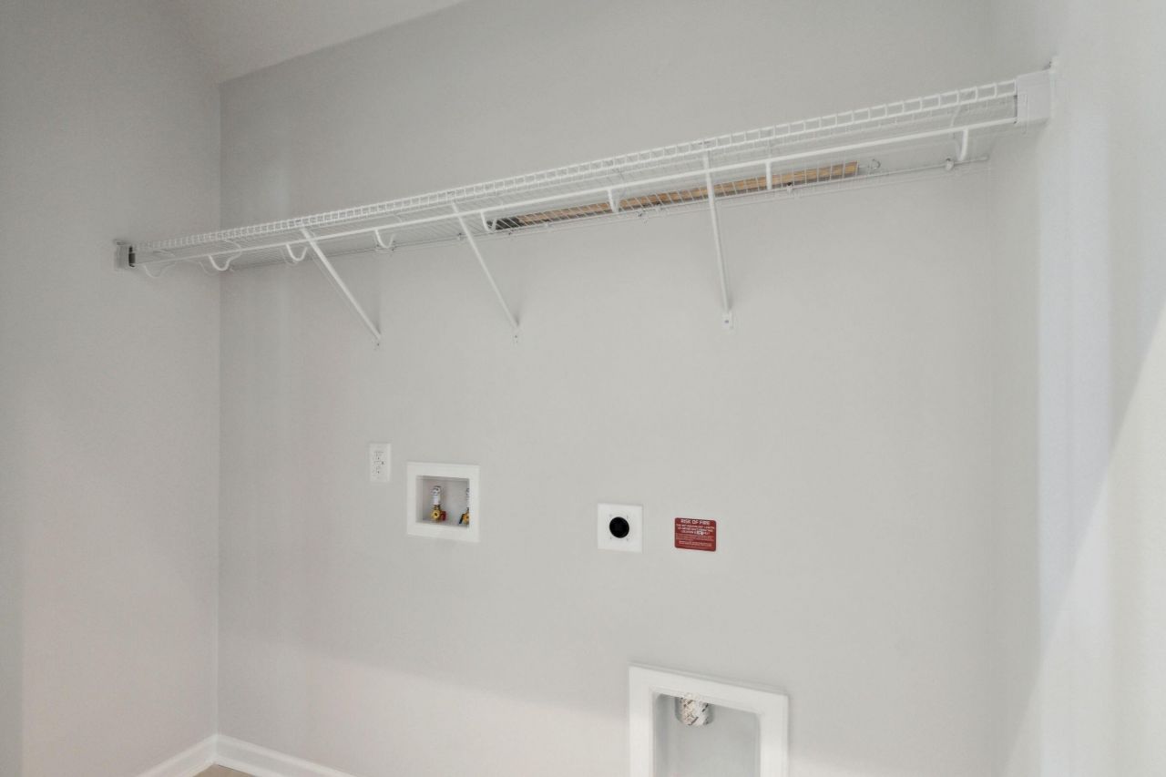 222 Swaying Pine Lane Photo 32