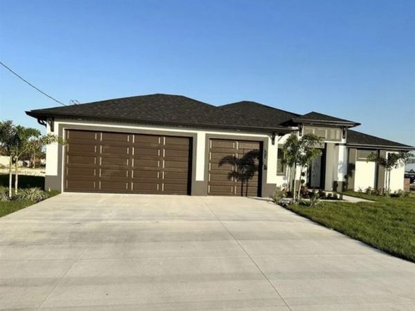 907 NE 13th PL, CAPE CORAL, FL 33909