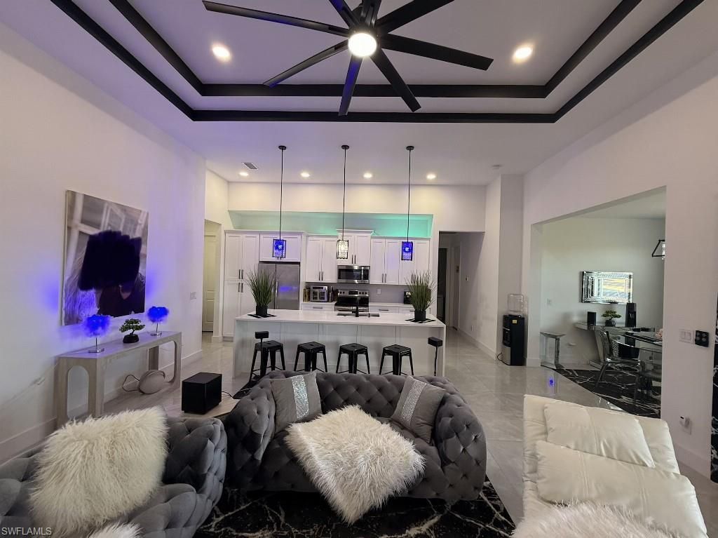 907 NE 13th Pl, Cape Coral, FL 33909 Photo