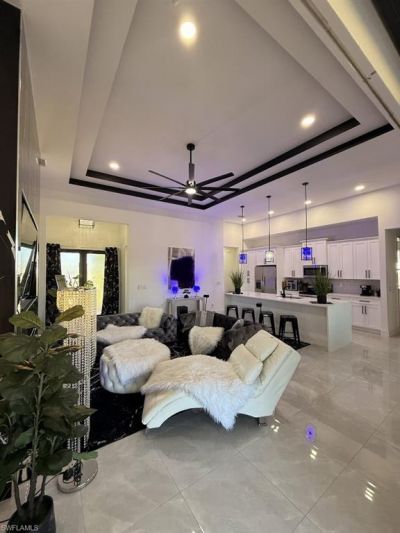 907 NE 13th Pl, Cape Coral, FL 33909 Photo