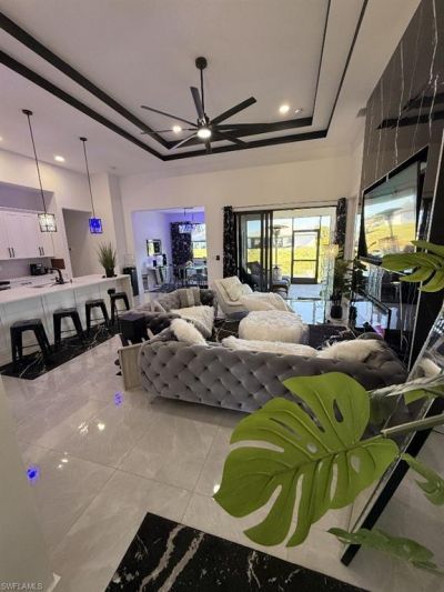 907 NE 13th Pl, Cape Coral, FL 33909 Photo