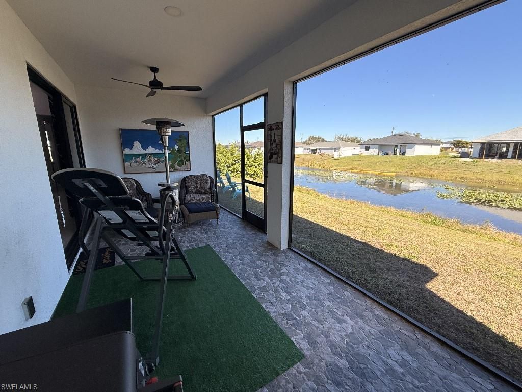 907 NE 13th Pl, Cape Coral, FL 33909 Photo