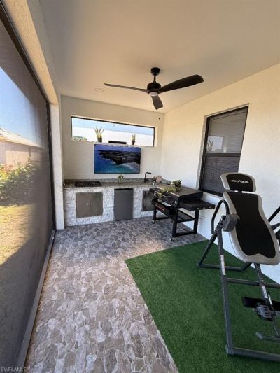 907 NE 13th Pl, Cape Coral, FL 33909 Photo