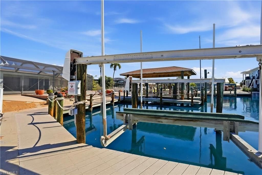 1 Fairview Blvd, Fort Myers Beach, FL 33931 Photo