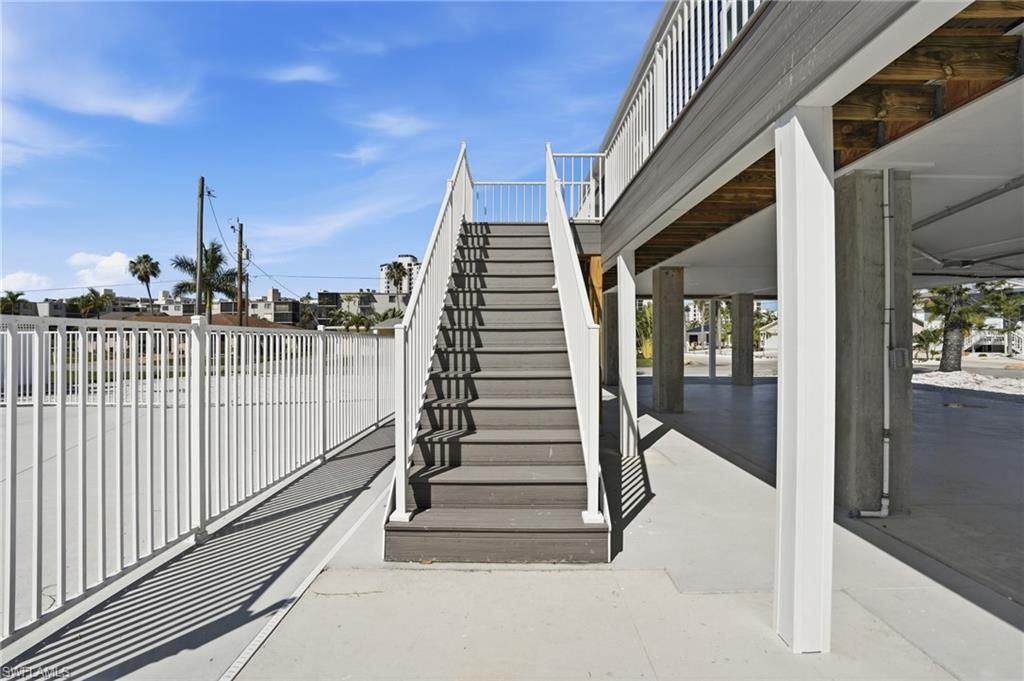 1 Fairview Blvd, Fort Myers Beach, FL 33931 Photo