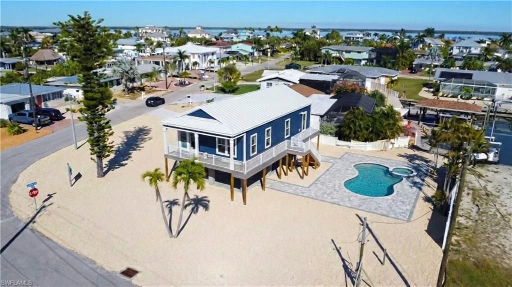 1 Fairview Blvd, Fort Myers Beach, FL 33931 Photo