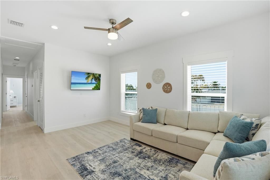 1 Fairview Blvd, Fort Myers Beach, FL 33931 Photo