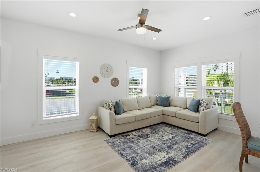 1 Fairview Blvd, Fort Myers Beach, FL 33931 Photo