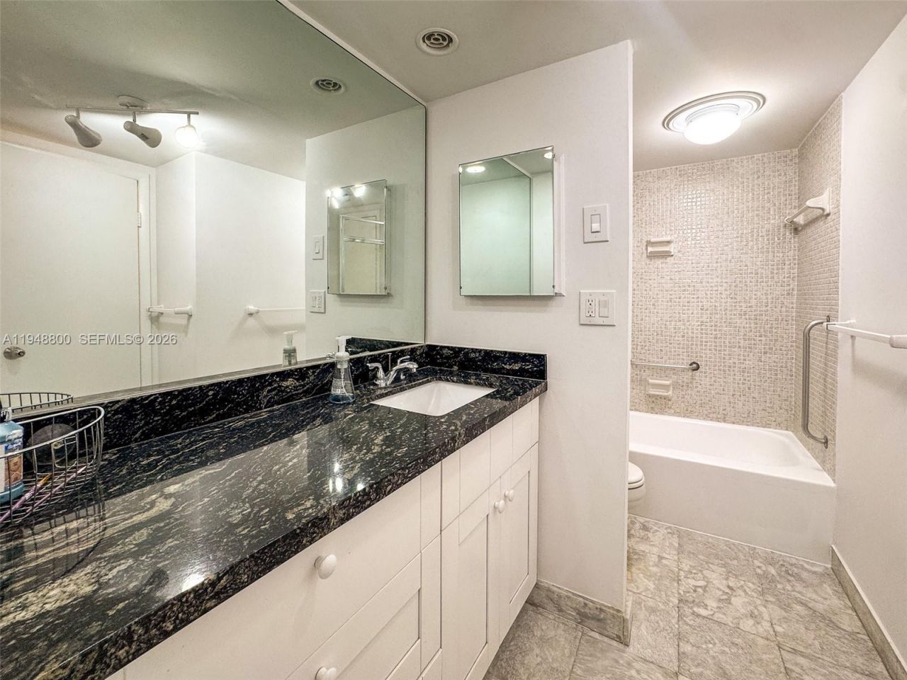10101 E Bay Harbor Dr, Unit 504, Bay Harbor Islands, FL 33154 Photo
