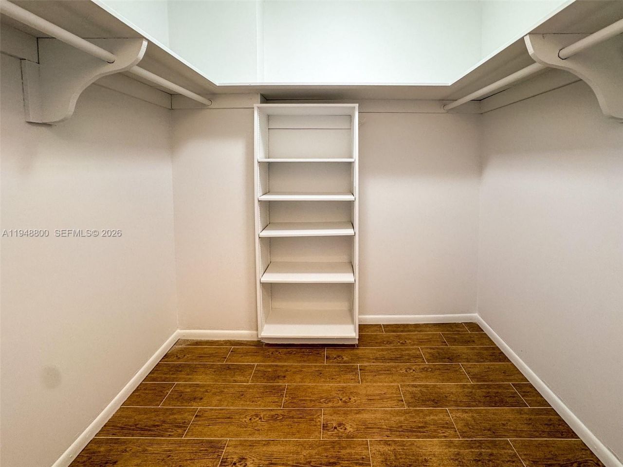 10101 E Bay Harbor Dr, Unit 504, Bay Harbor Islands, FL 33154 Photo