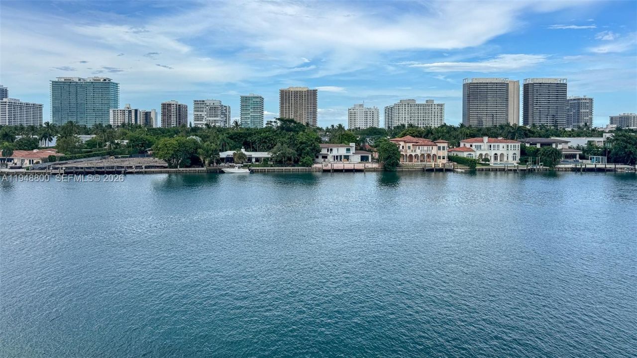 10101 E Bay Harbor Dr, Unit 504, Bay Harbor Islands, FL 33154 Photo
