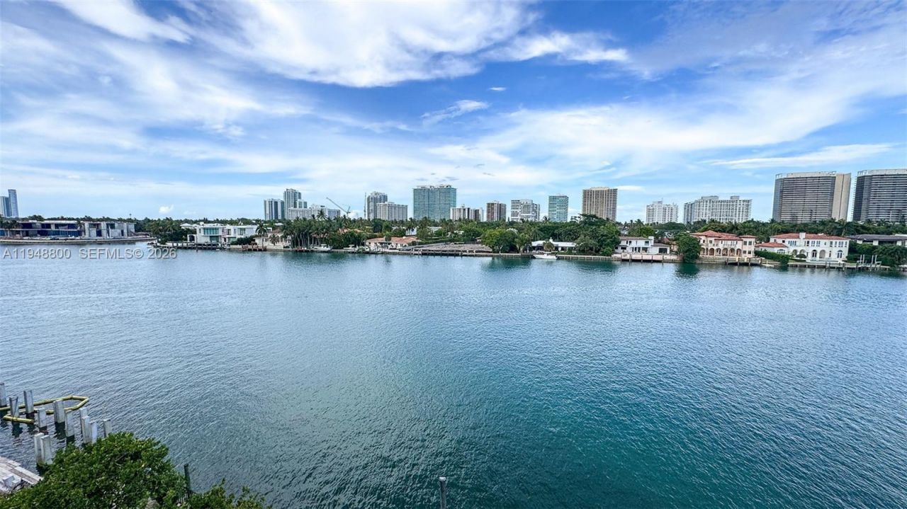 10101 E Bay Harbor Dr, Unit 504, Bay Harbor Islands, FL 33154 Photo