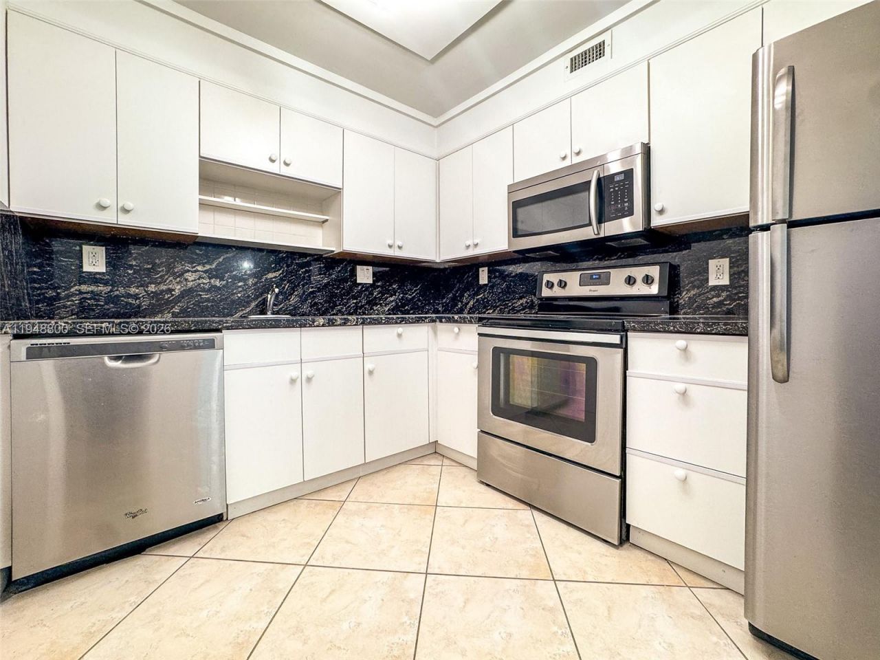 10101 E Bay Harbor Dr, Unit 504, Bay Harbor Islands, FL 33154 Photo