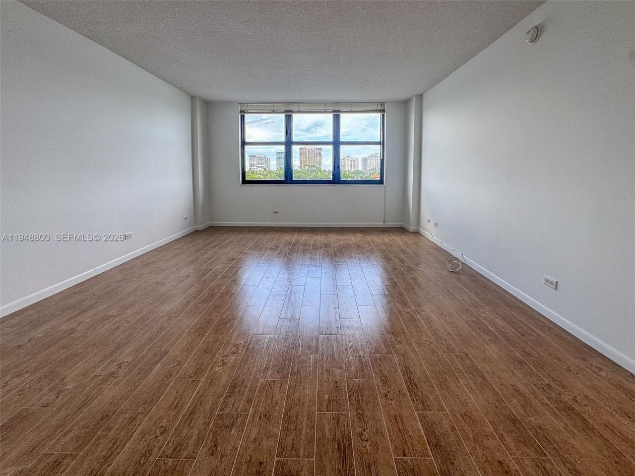 10101 E Bay Harbor Dr, Unit 504, Bay Harbor Islands, FL 33154 Photo