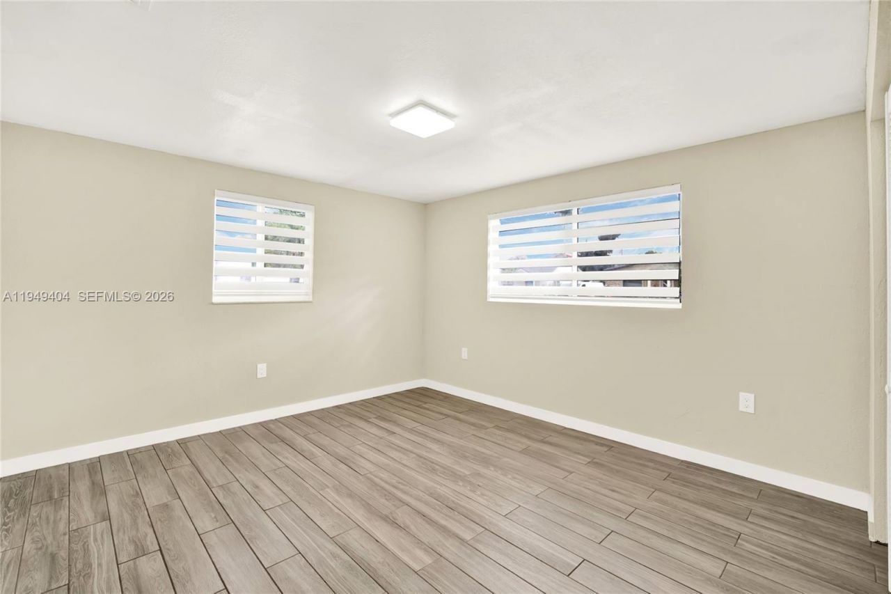 463 E 61st St, Hialeah, FL 33013 Photo