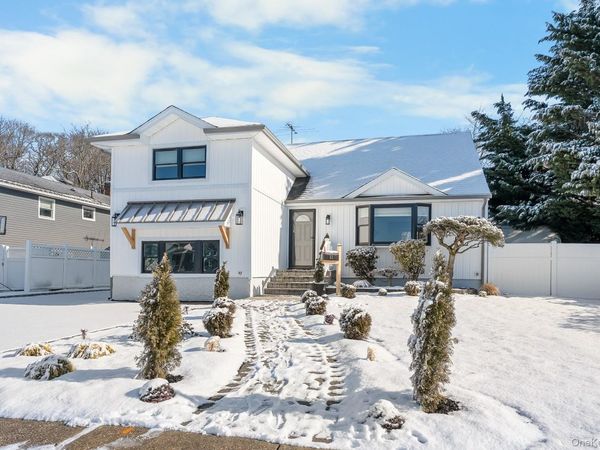 53 Elizabeth Drive, Bethpage, NY 11714